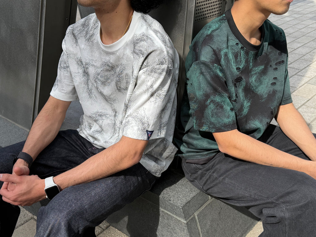 Abstract Tee