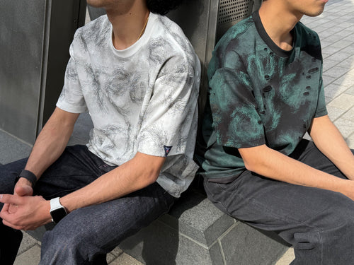 Abstract Tee